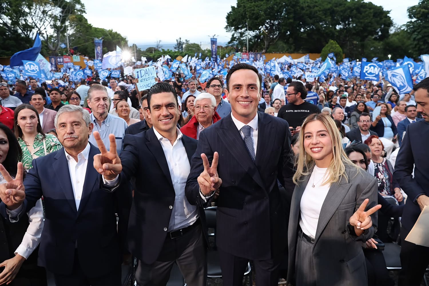 Encuentro público con asistentes y representantes en Morelos